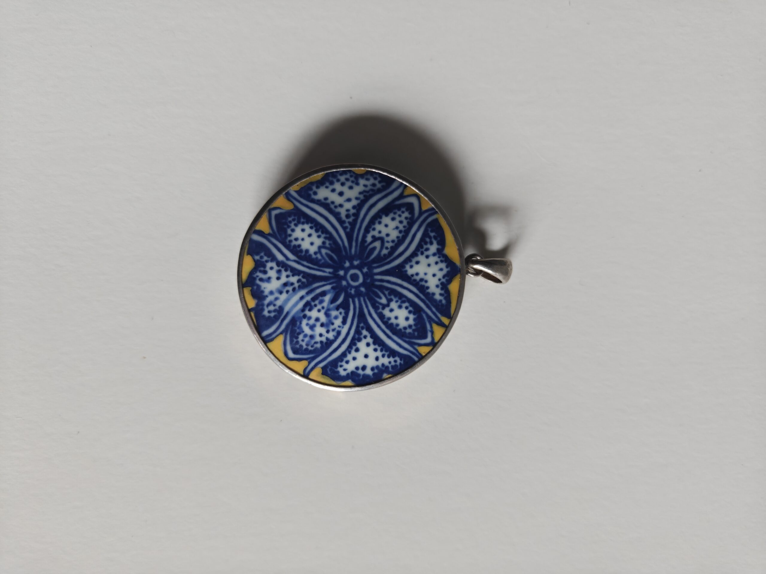 Porcelain Pendant-02